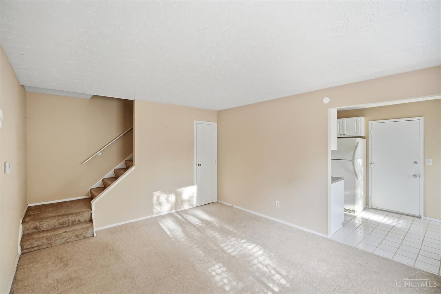 1058 E Crescentville Road