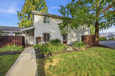 Condo For Sale - 1058 E Crescentville Road<br/> West Chester, OH 45246