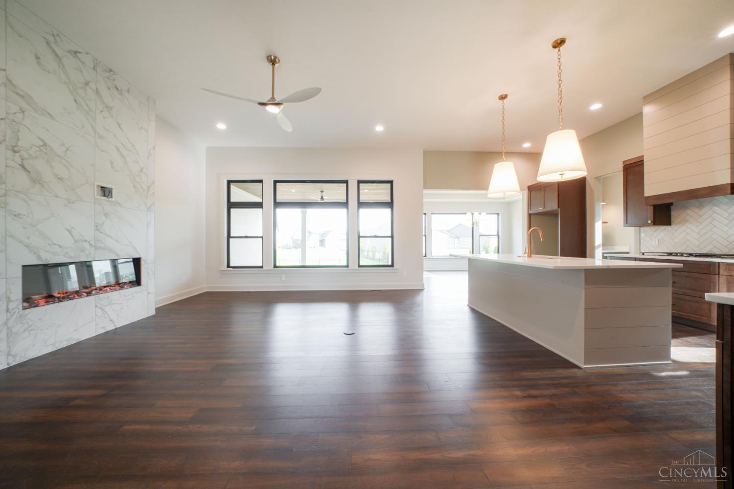 1232 Normandy Rue