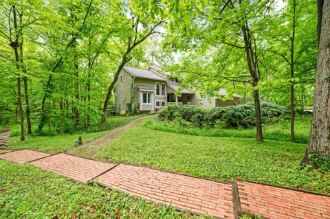 Photo of 7333 Tarragon Court, West Chester, OH 45069 (MLS # 1877349)
