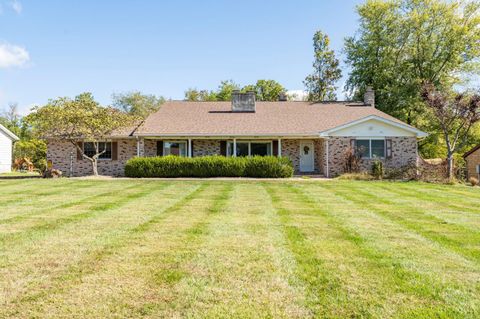 Photo of 116 Meadow Lane, Hillsboro, OH 45133 (MLS # 1864554)