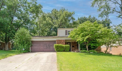 Photo of 2559 Fulbourne Drive, Mt Healthy, OH 45231 (MLS # 1882542)