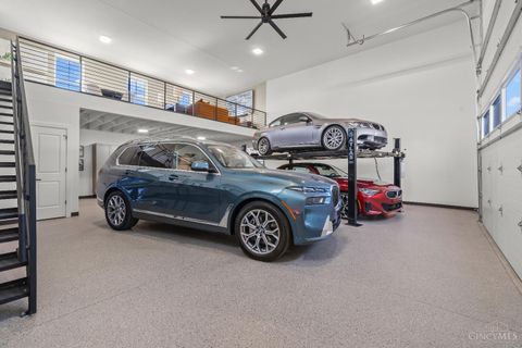 Photo of 4477 Thirty Fourth Avenue #3, Cincinnati, OH 45209 (MLS # 1856663)