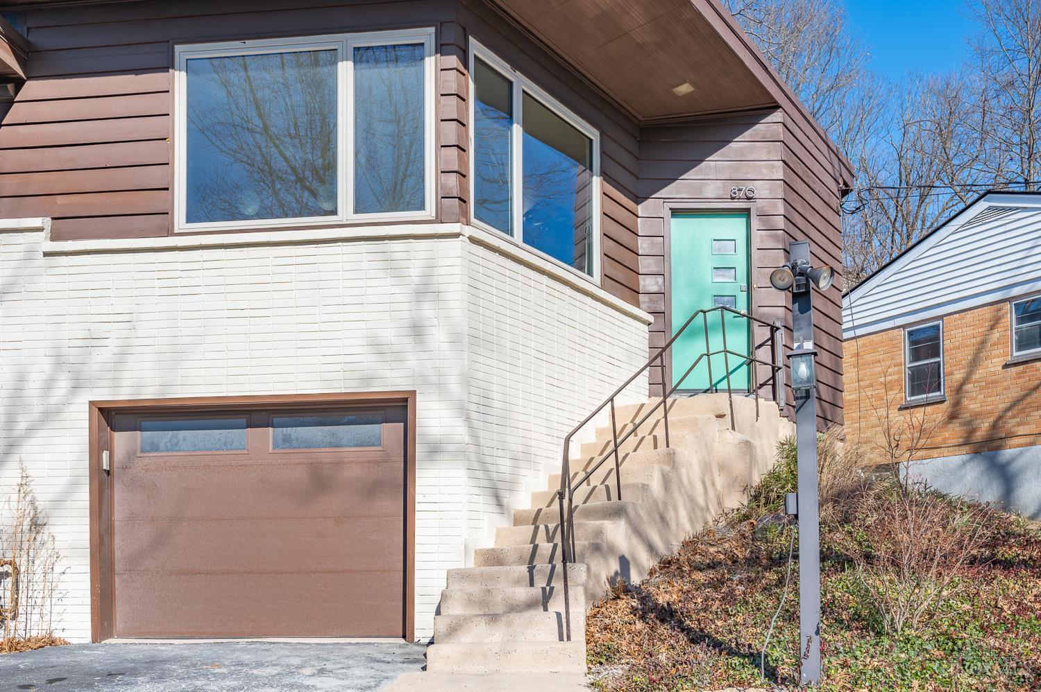 870 Lafayette Avenue