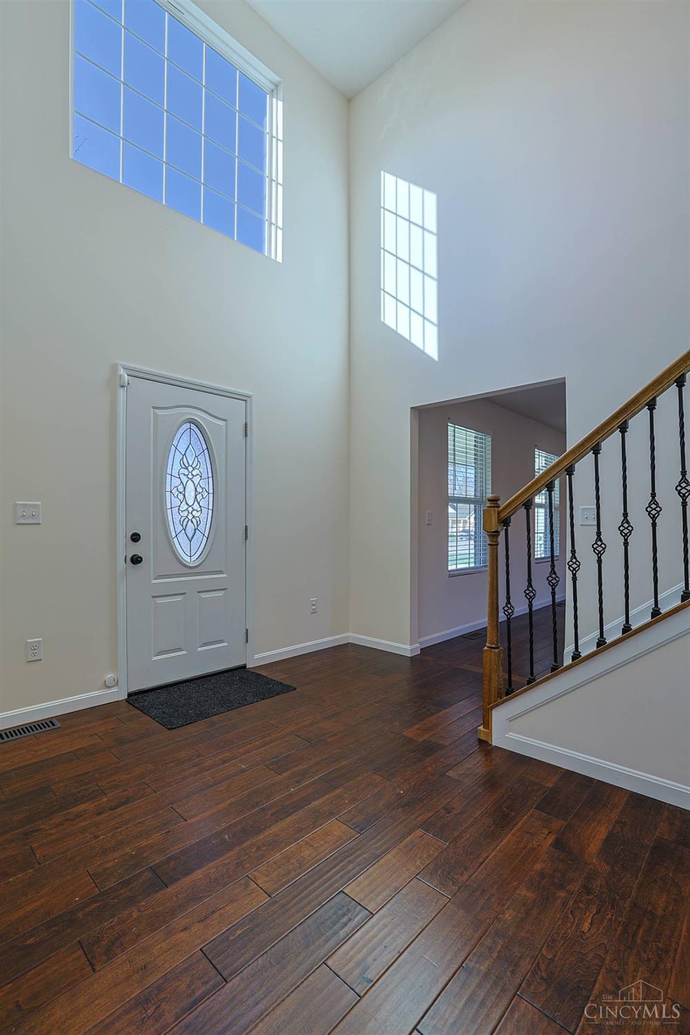 1544 Adams Court