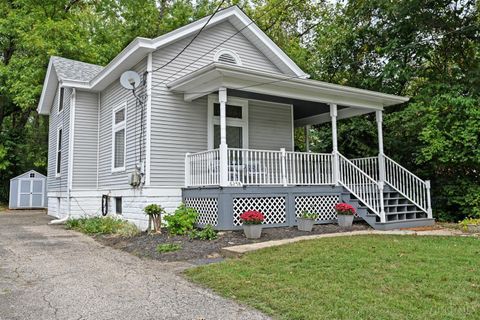 Photo of 6258 Benneville Street, Cincinnati, OH 45230 (MLS # 1857872)