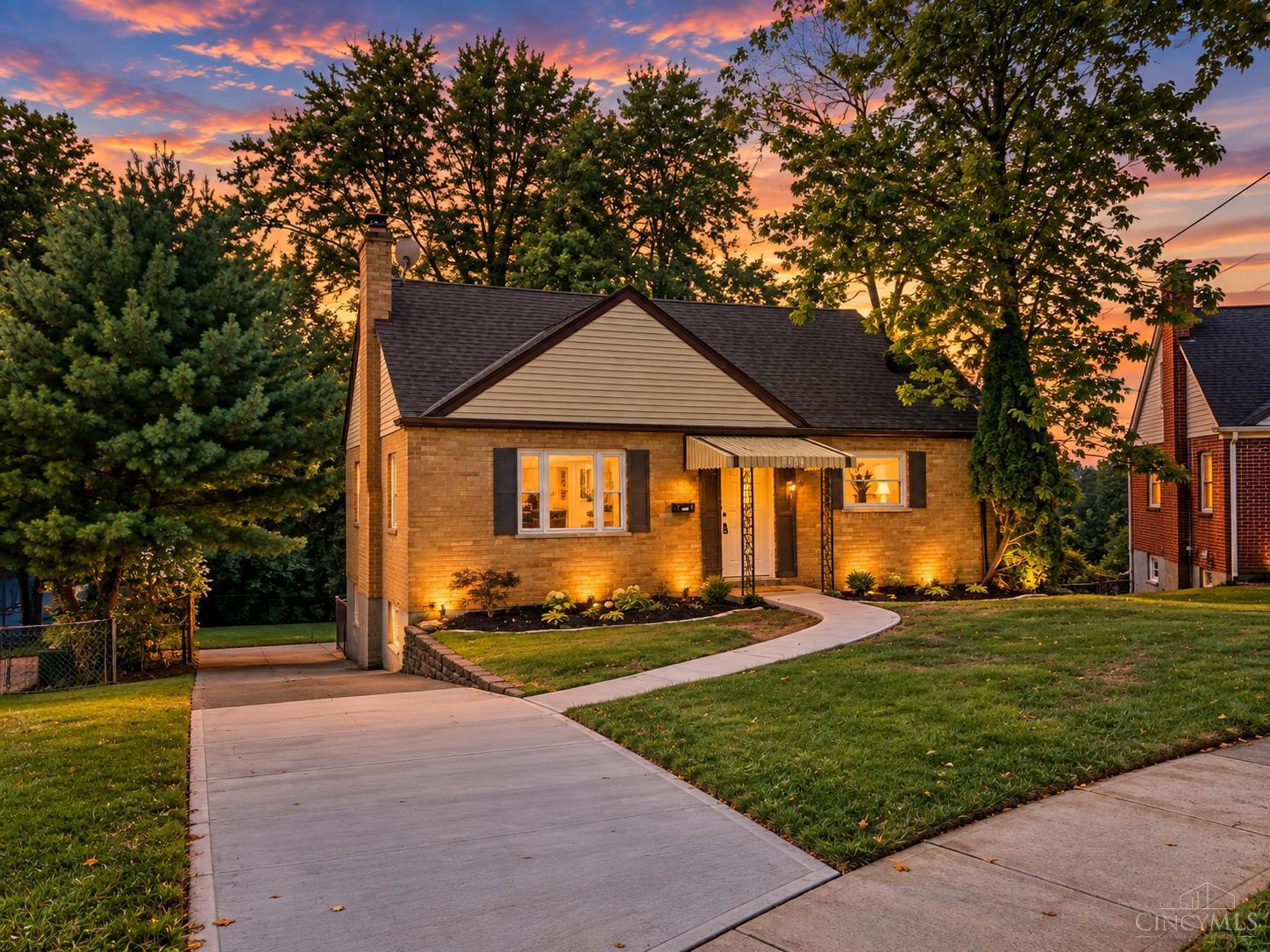 3909 Cedarwood Place
