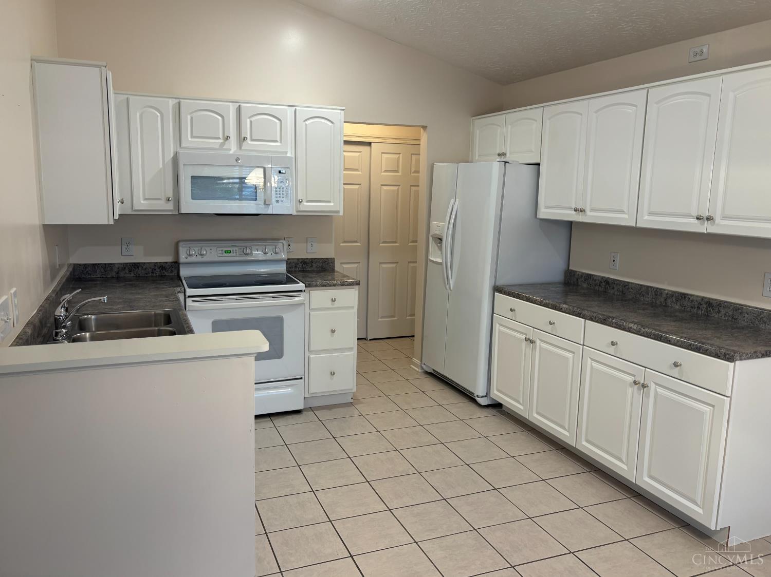 6794 Verde Ridge Drive, Green Township, Ohio image 7
