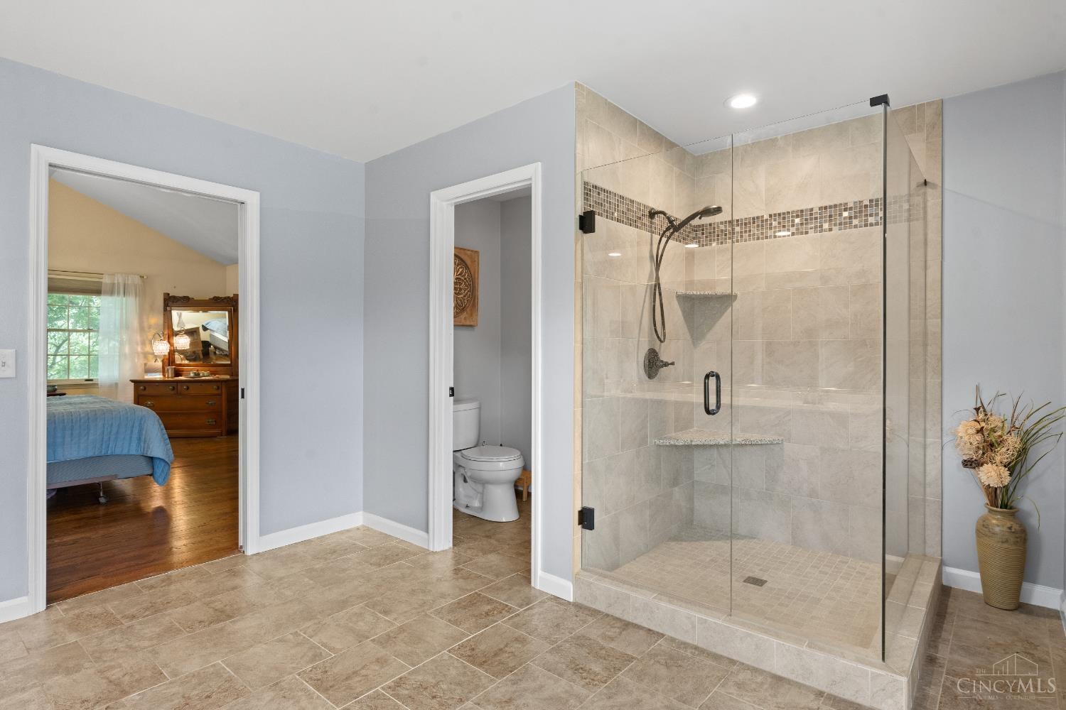 Picture for the property 1890072, 4 beds, 3 baths