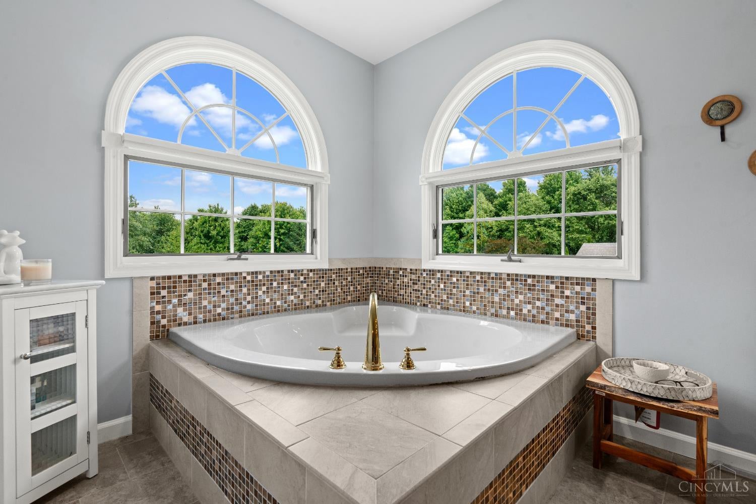 Picture for the property 1890072, 4 beds, 3 baths