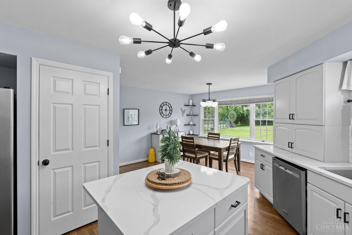 Picture for the property 1890072, 4 beds, 3 baths