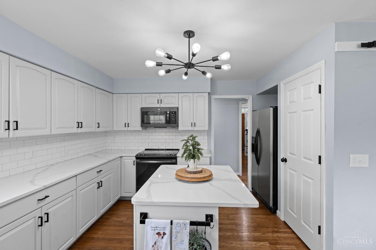 Picture for the property 1890072, 4 beds, 3 baths
