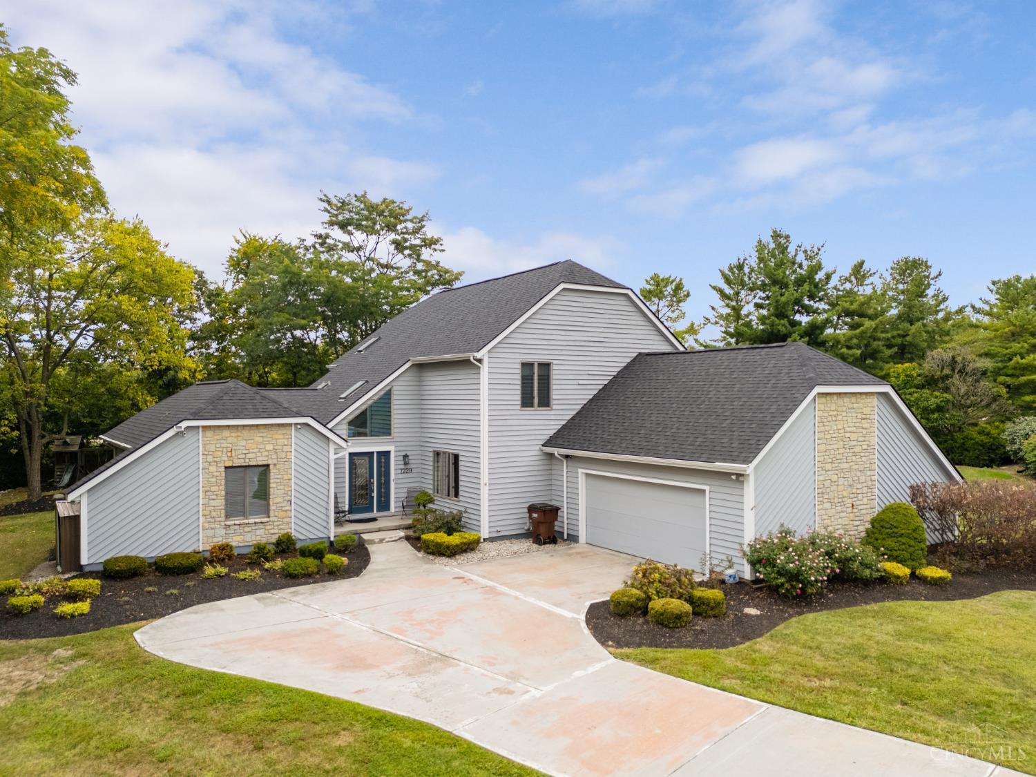 7229 W Hartford Court