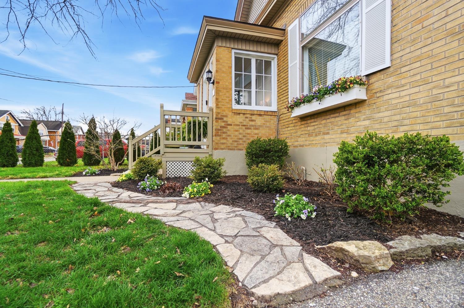 4219 Thirty Third Avenue