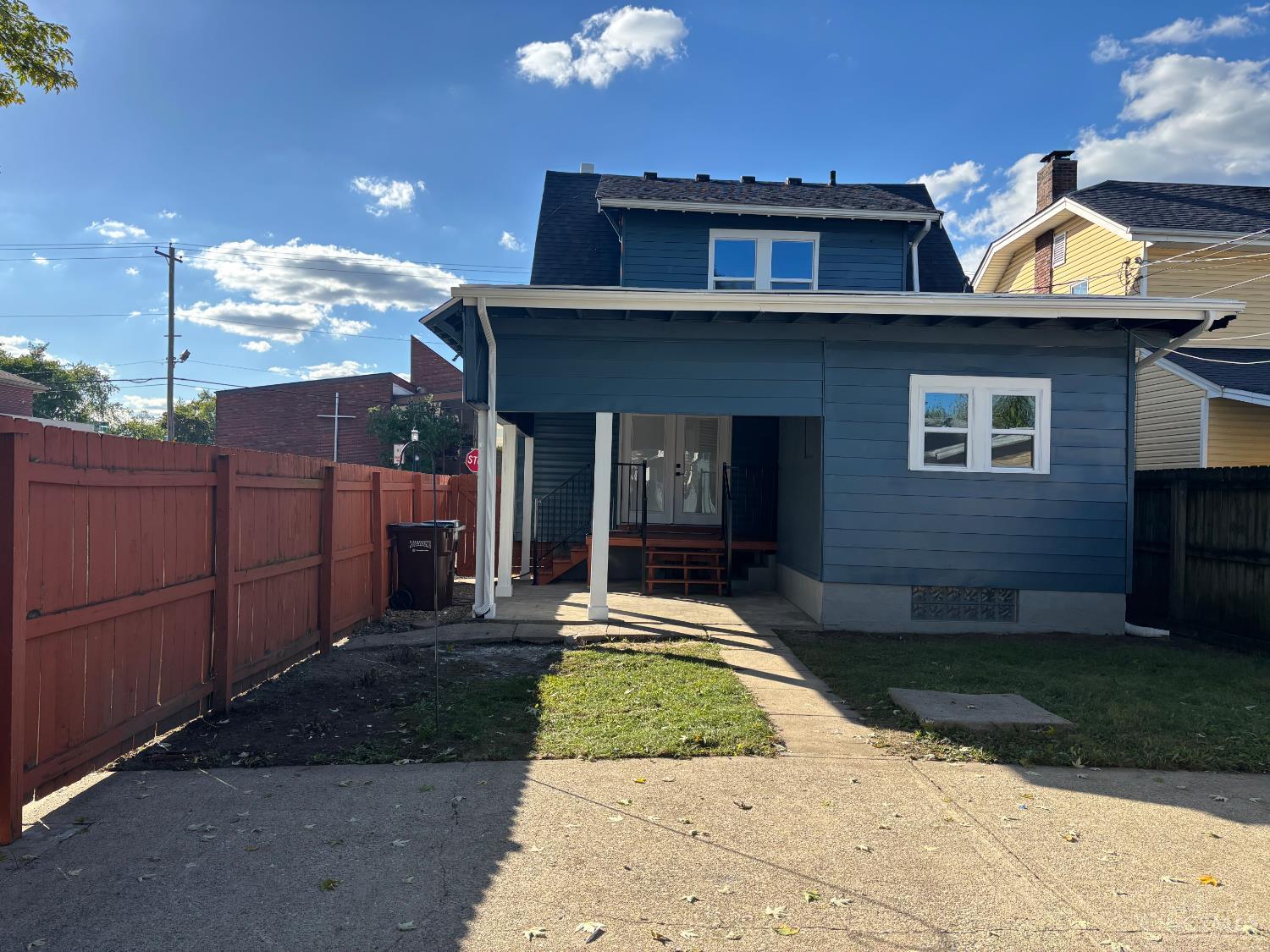 2052 Pleasant Avenue