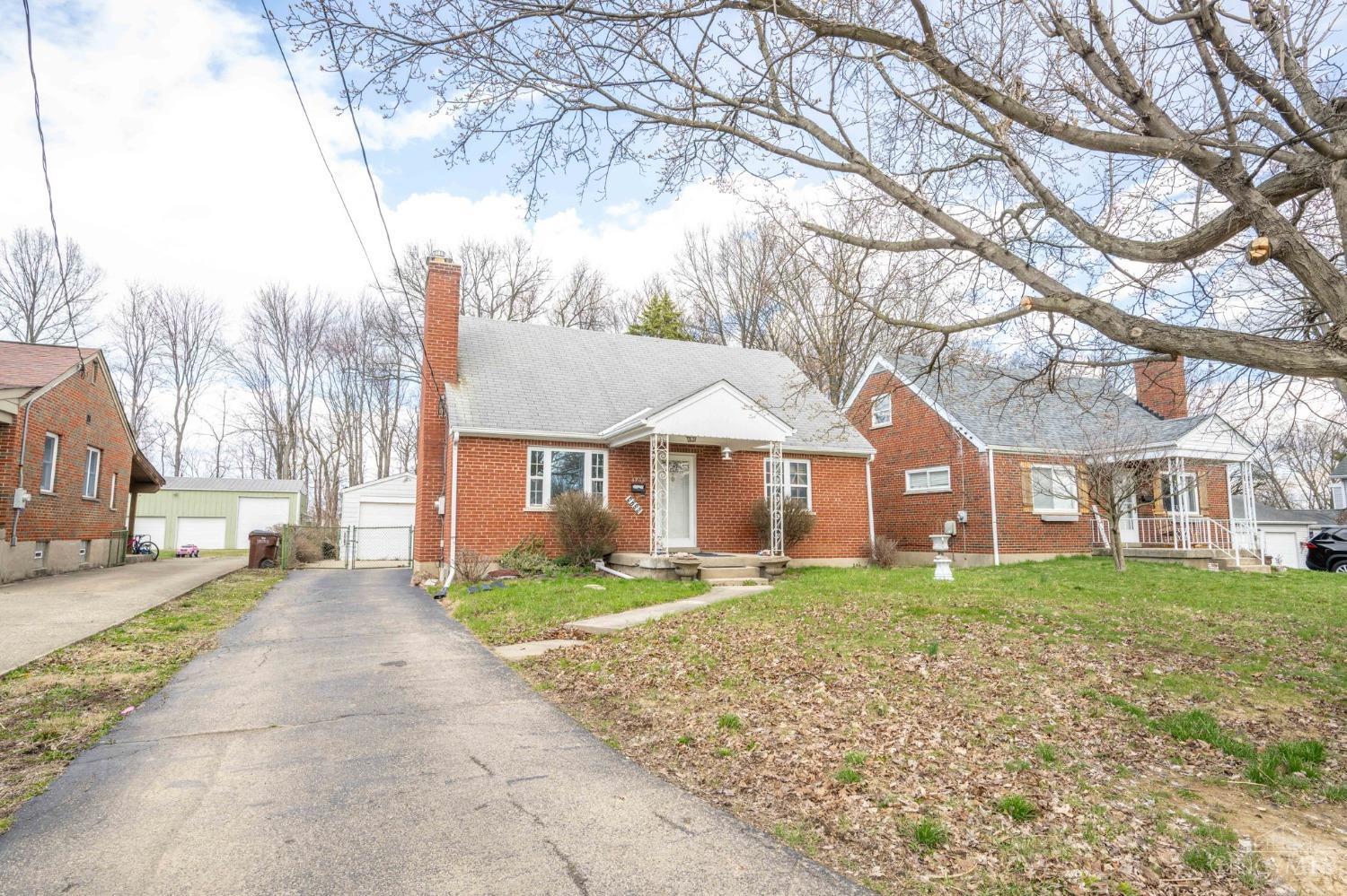 4736 Alpine Avenue, Blue Ash, Ohio image 7