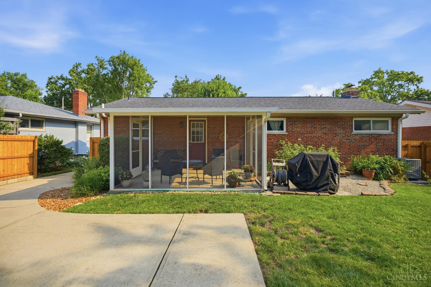 7903 Buckeye Crescent