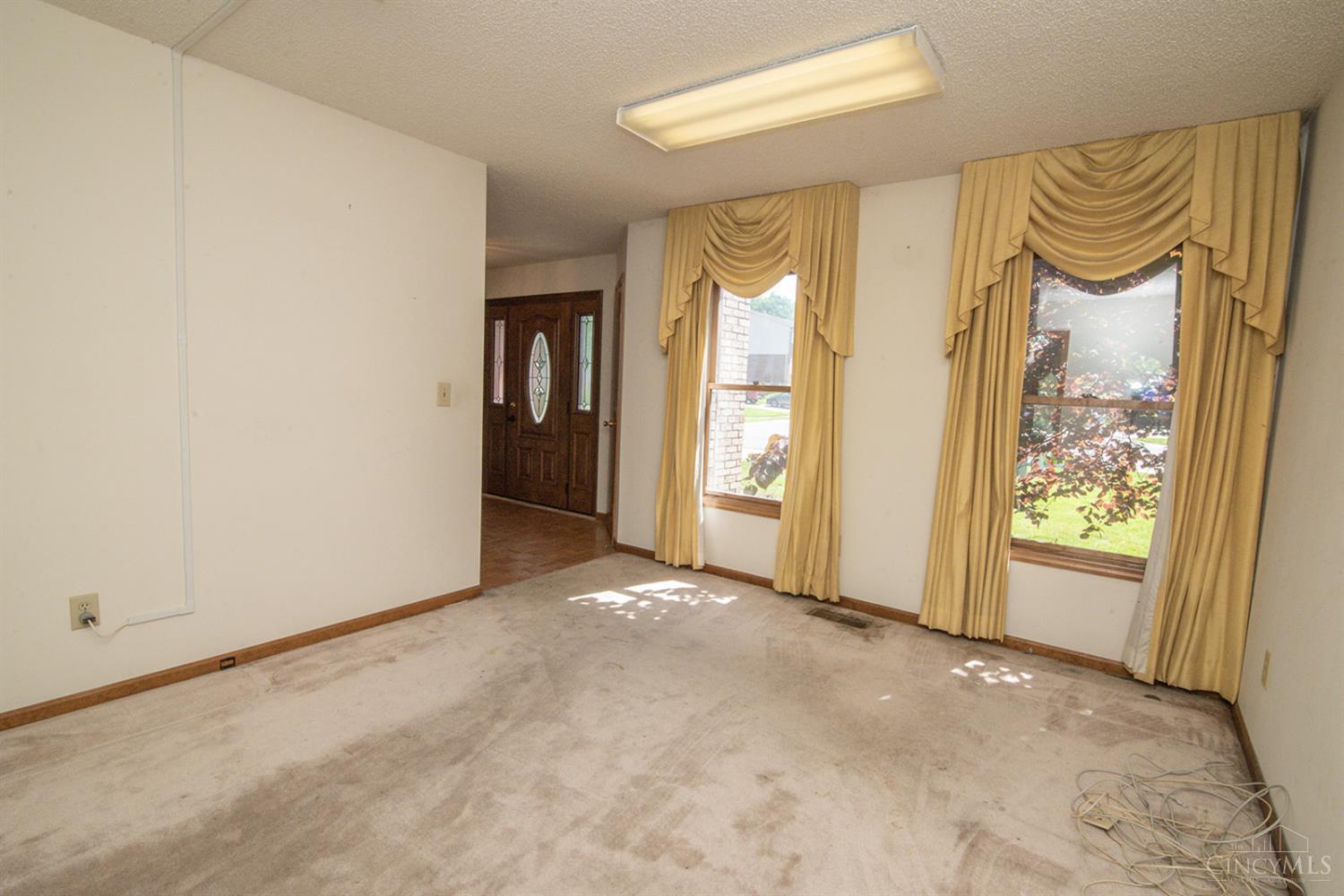 352 Palm Springs Drive, Fairfield, Ohio image 5
