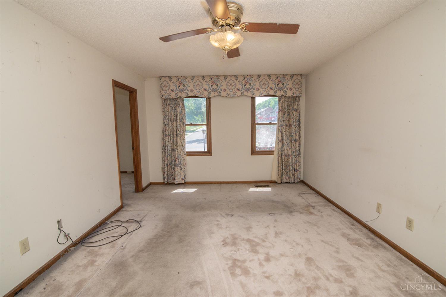 352 Palm Springs Drive, Fairfield, Ohio image 32