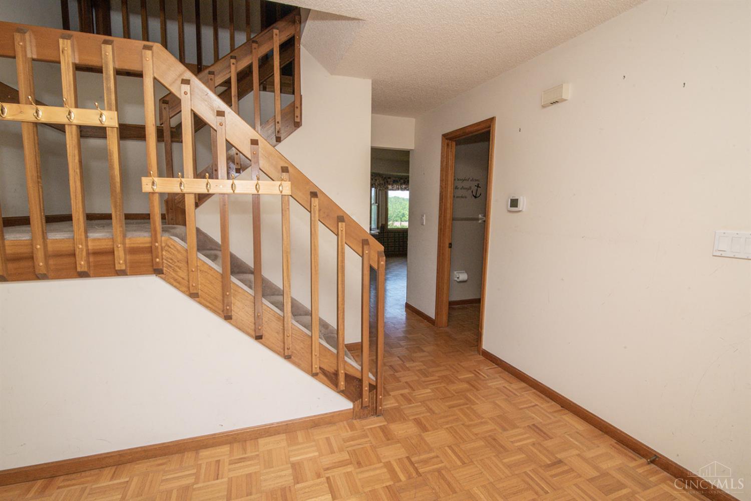 352 Palm Springs Drive, Fairfield, Ohio image 4