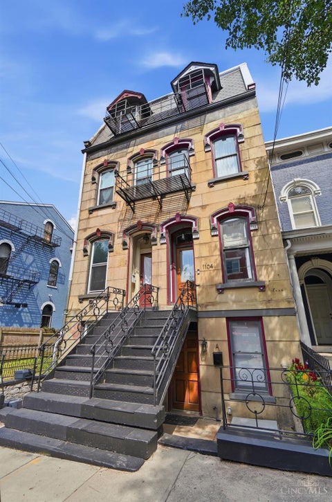 Photo of 1104 Dayton Street, Cincinnati, OH 45214 (MLS # 1893276)