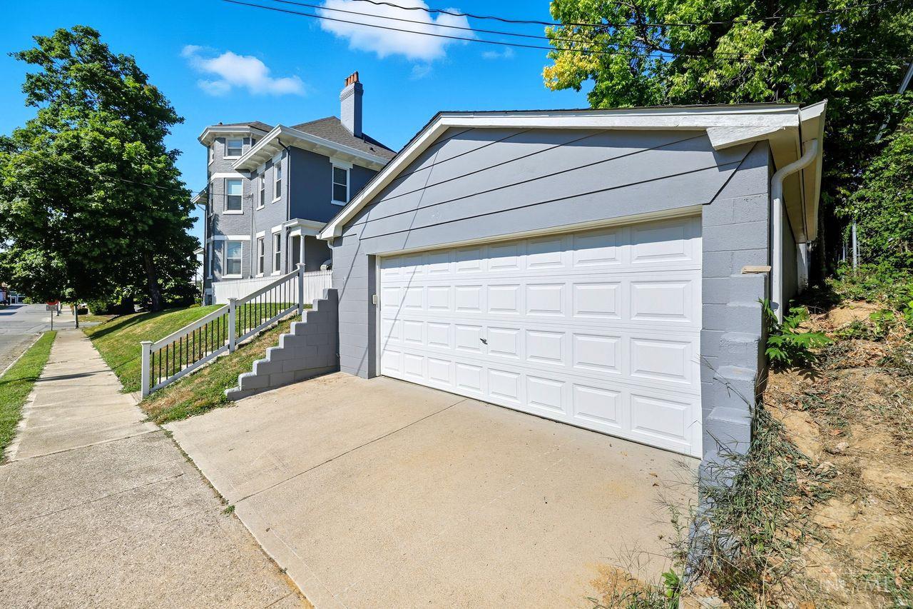 4402 Lafayette Avenue