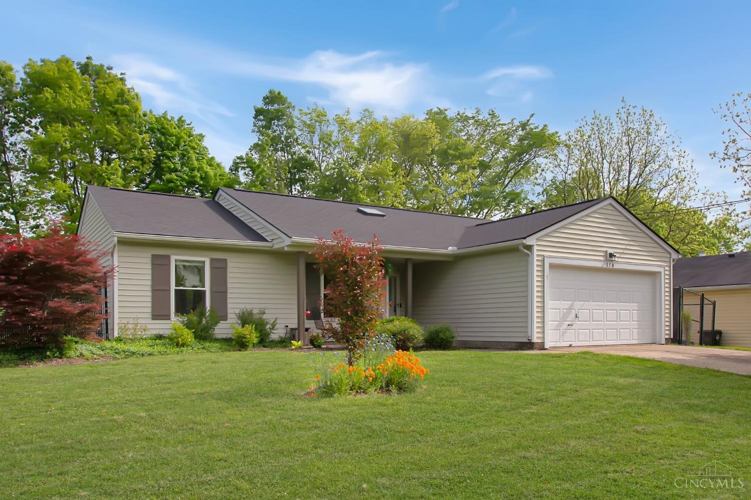 370 Woodsdale Drive, Monroe, Ohio image 1
