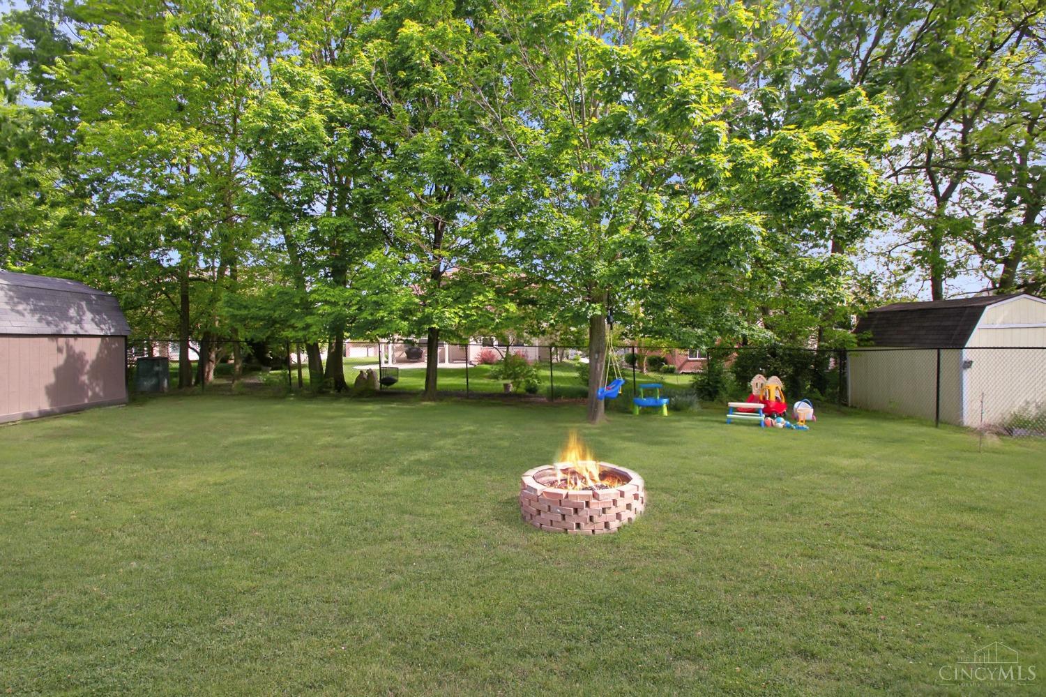 370 Woodsdale Drive, Monroe, Ohio image 23
