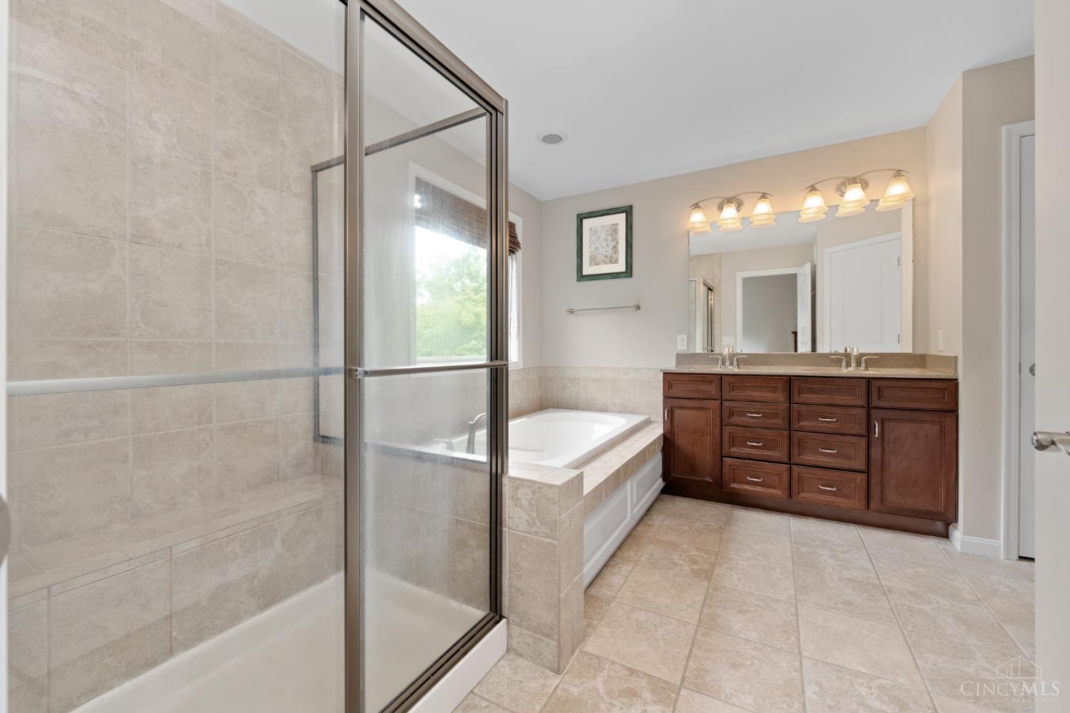 206 Thomas Paxton Court, Loveland, Ohio image 21