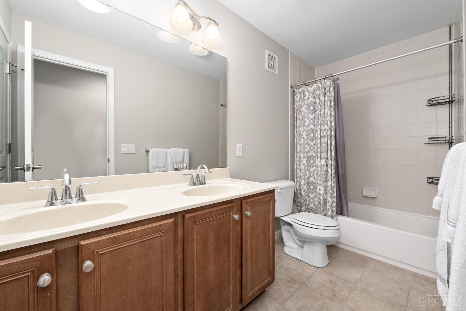 206 Thomas Paxton Court, Loveland, Ohio image 24