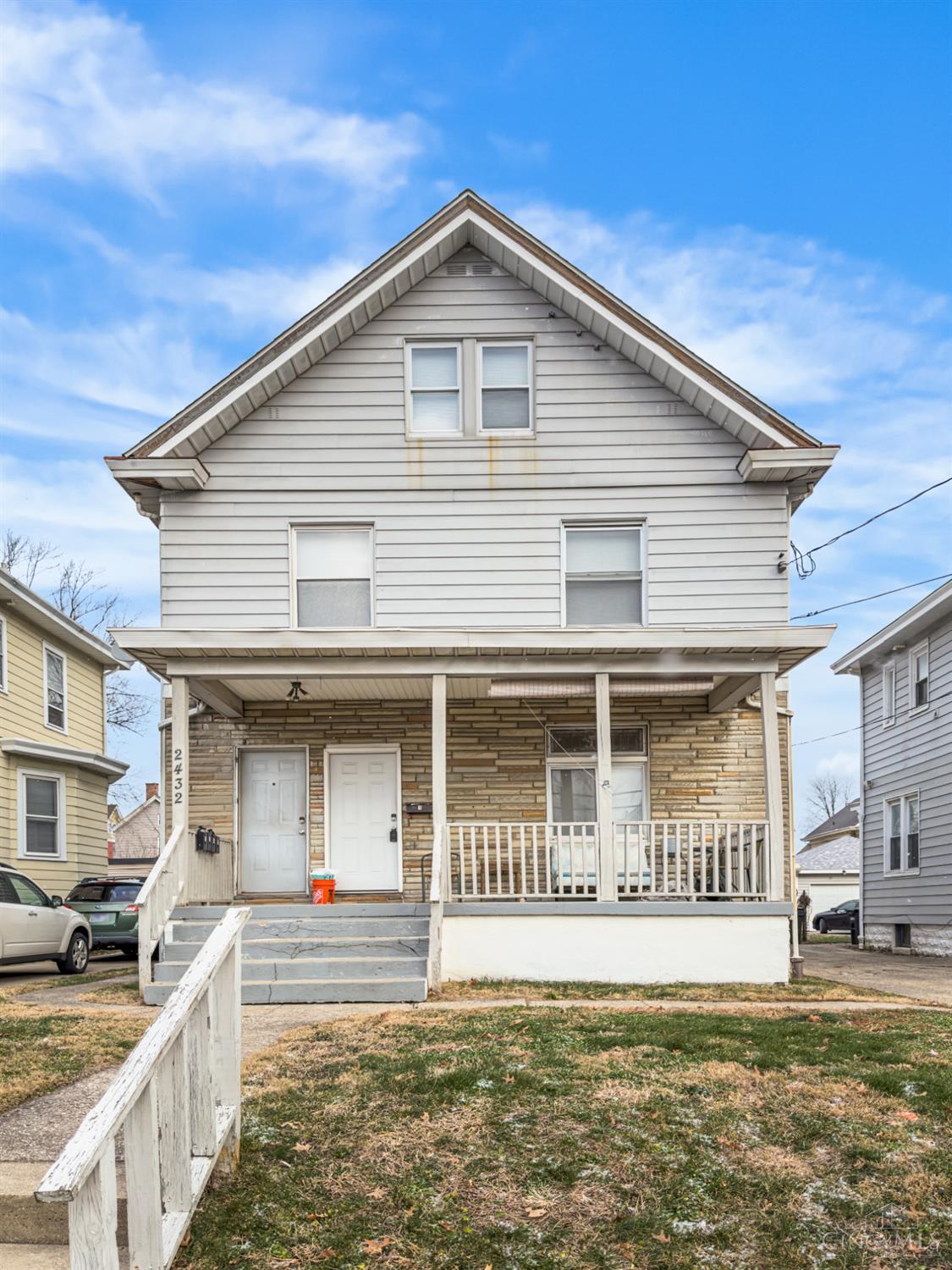 2432 Robertson Avenue