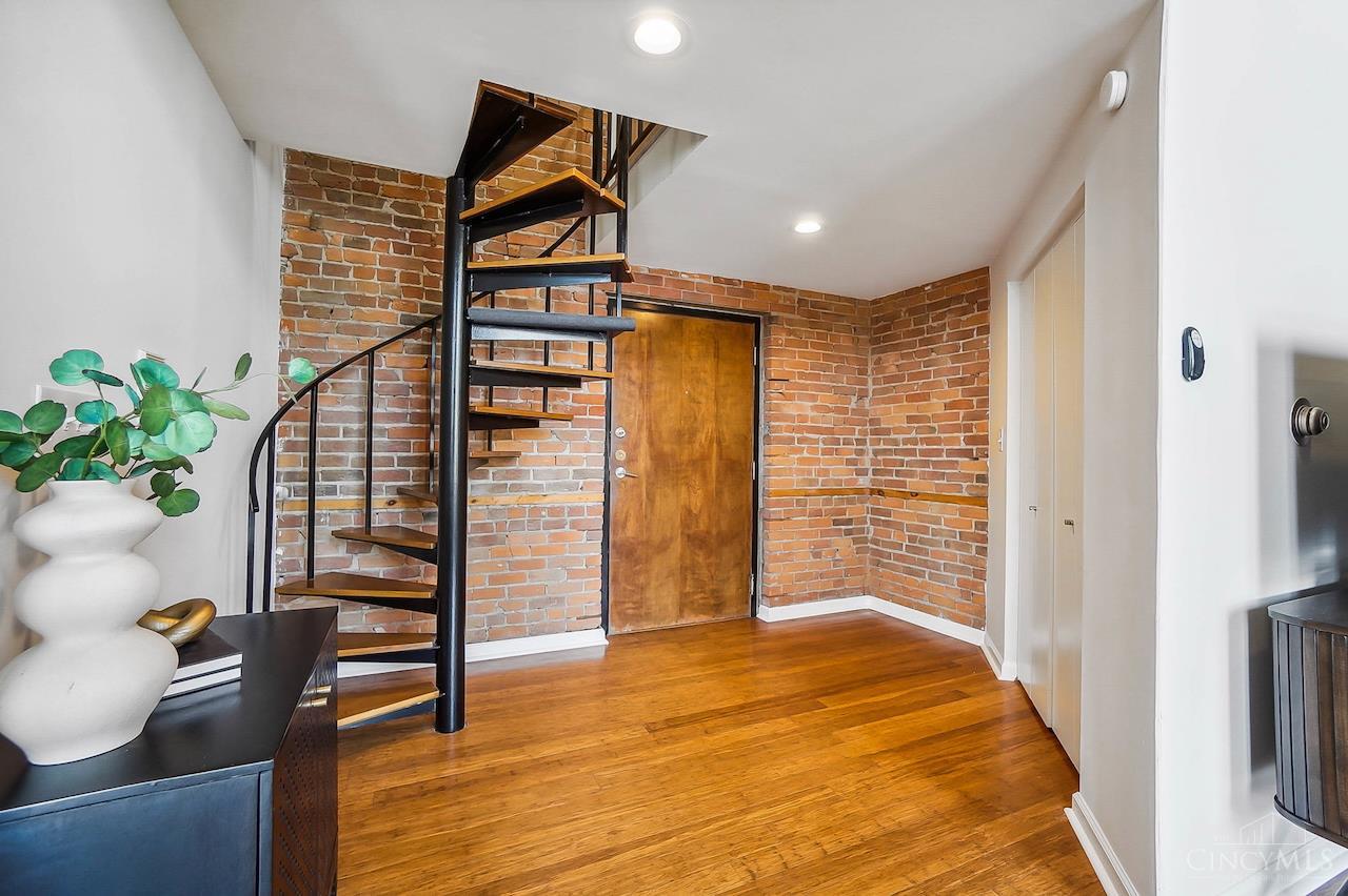 412 Liberty Hill 4D