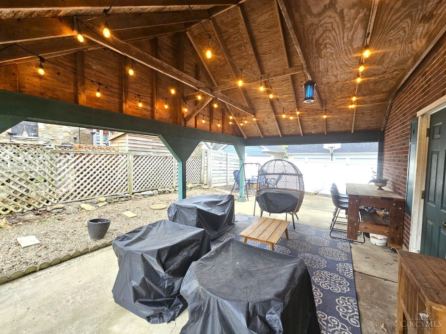 975 Haldimand Avenue, Hamilton, Ohio image 32