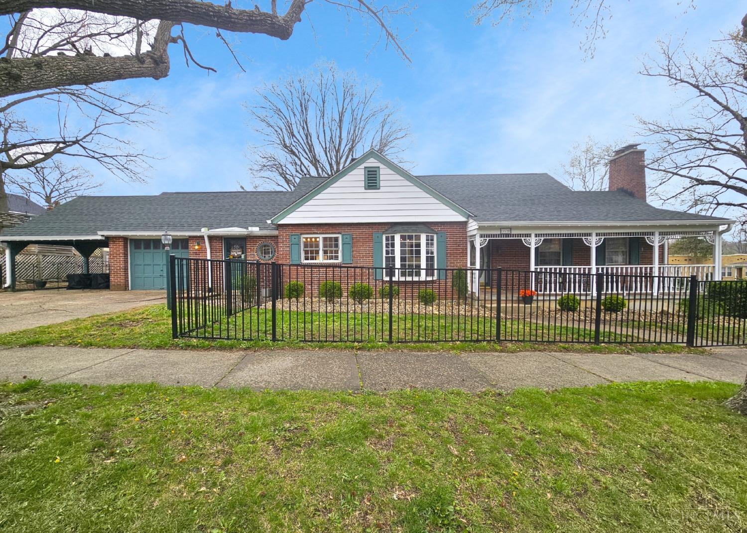 975 Haldimand Avenue, Hamilton, Ohio image 1