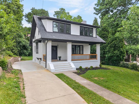 Homes For Sale - 1016 Valley Lane<br/> Cincinnati, OH 45229