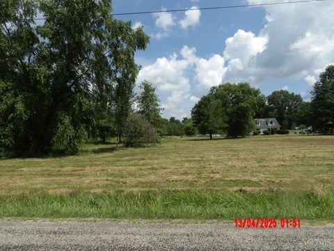 Homes For Sale - 725 Barker Road<br/> Highland County, Salem, OH 45118