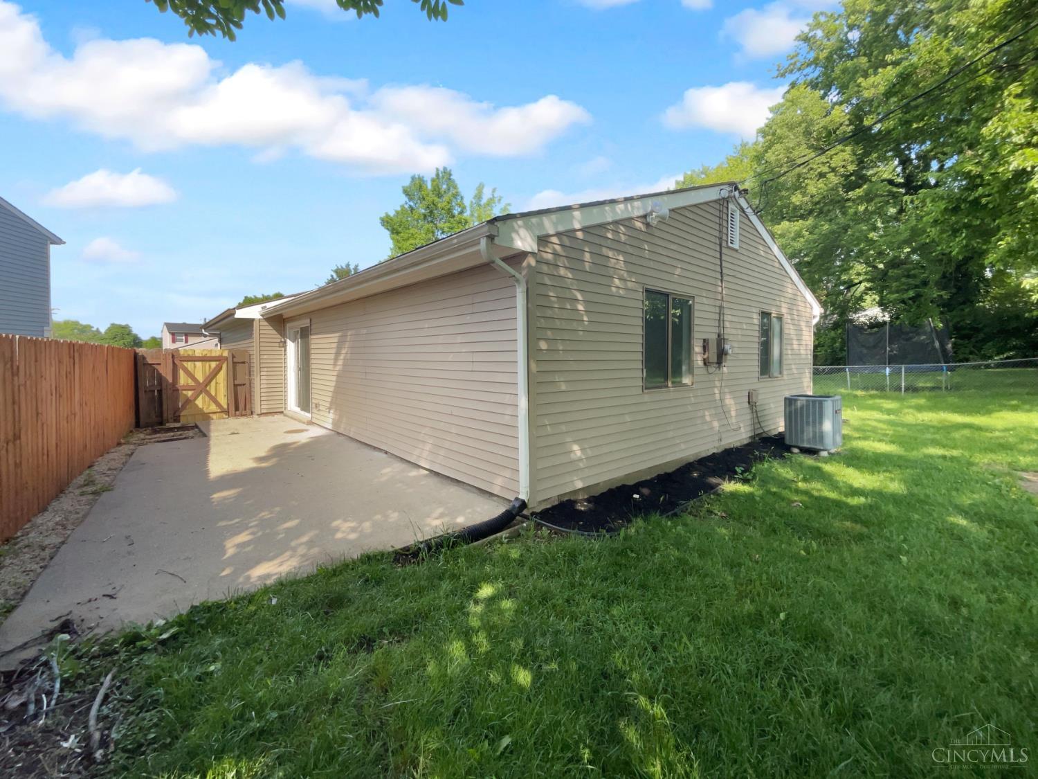 3717 Ellis Way, Middletown, Ohio image 8