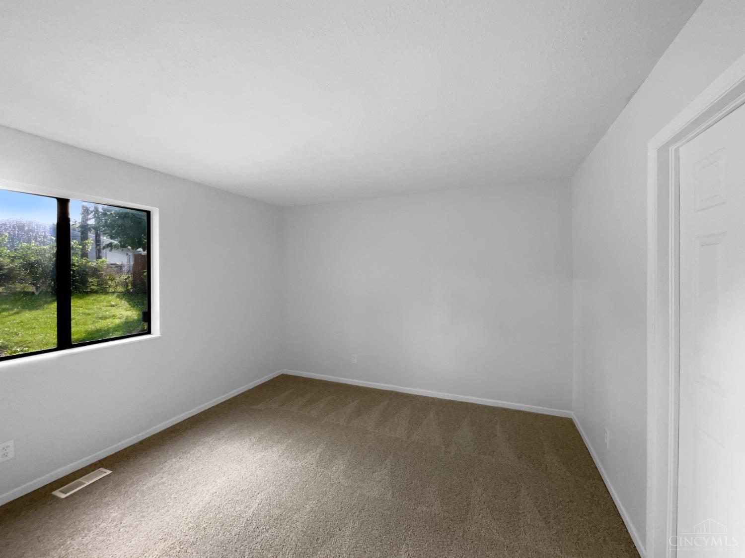 3717 Ellis Way, Middletown, Ohio image 14