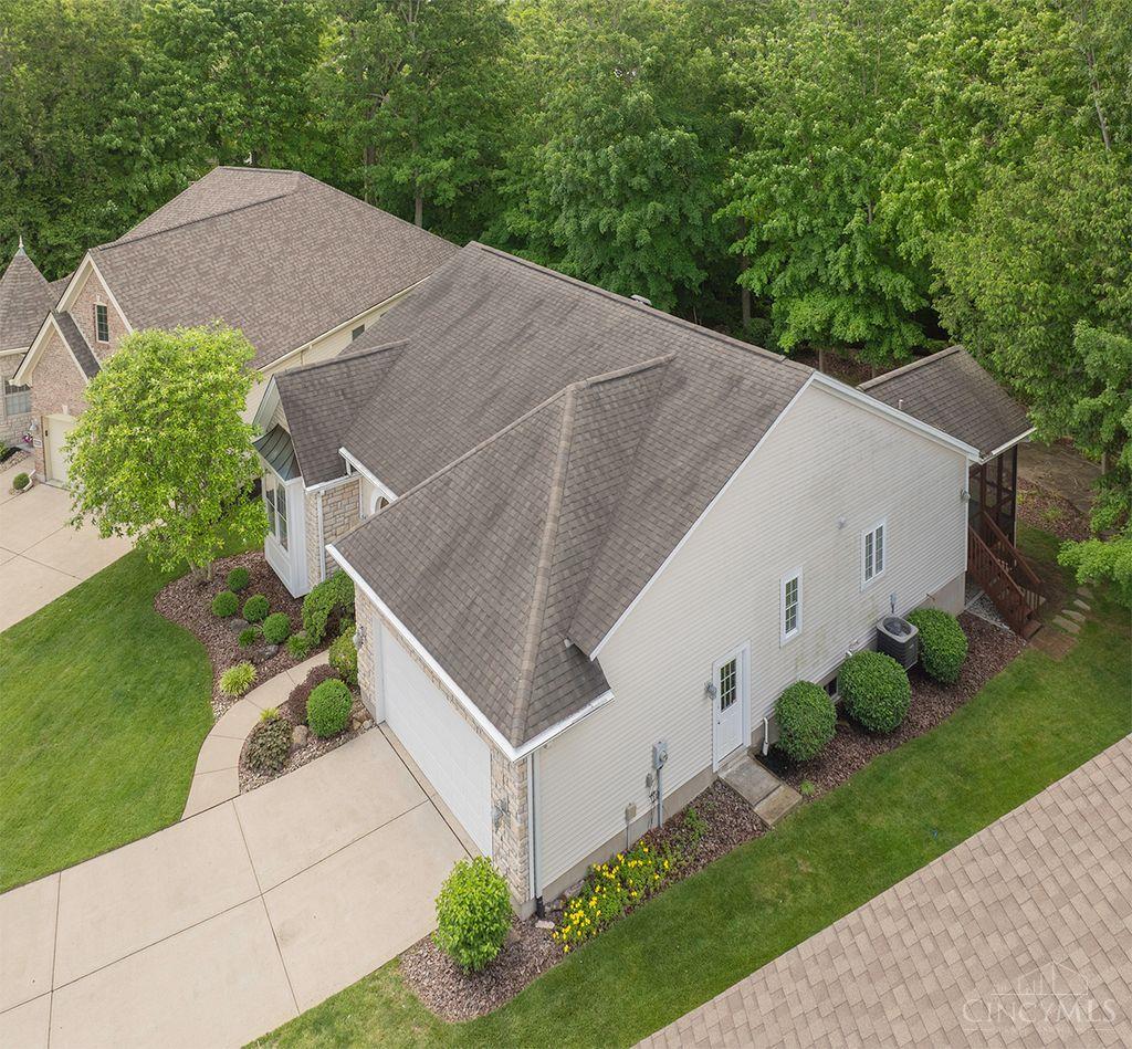6879 Prairie View Drive