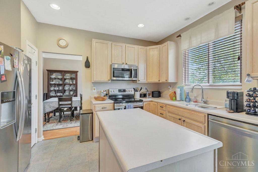 4883 Kleeman Green Drive, Green Township, Ohio image 12