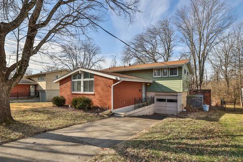 Photo of 835 Cascade Road, Forest Park, OH 45240 (MLS # 1866957)