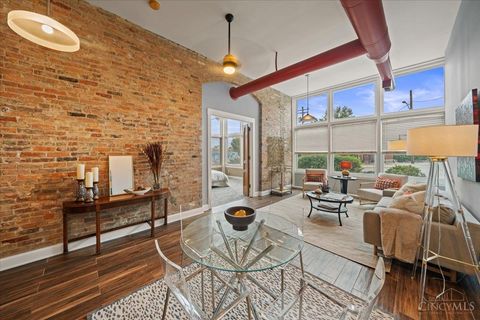 Photo of 2152 Gilbert Avenue #1, Cincinnati, OH 45206 (MLS # 1856039)