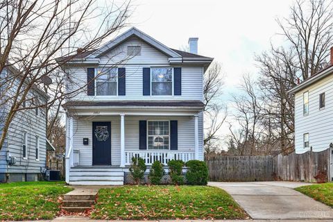 Photo of 2861 Markbreit Avenue, Cincinnati, OH 45209 (MLS # 1866006)