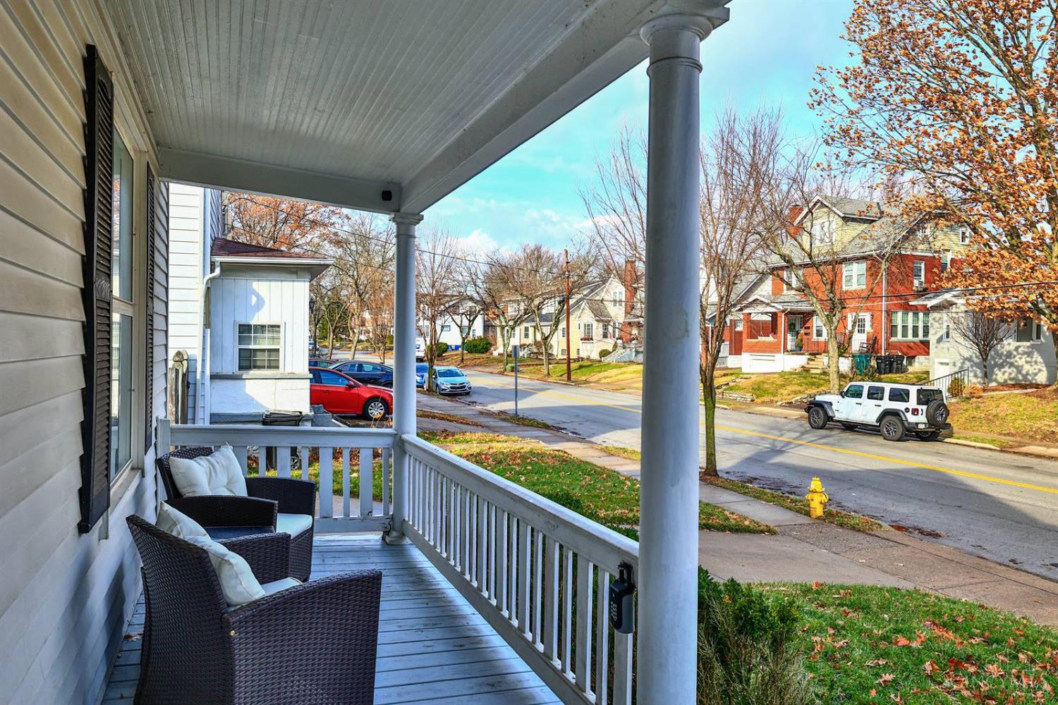 2861 Markbreit Avenue