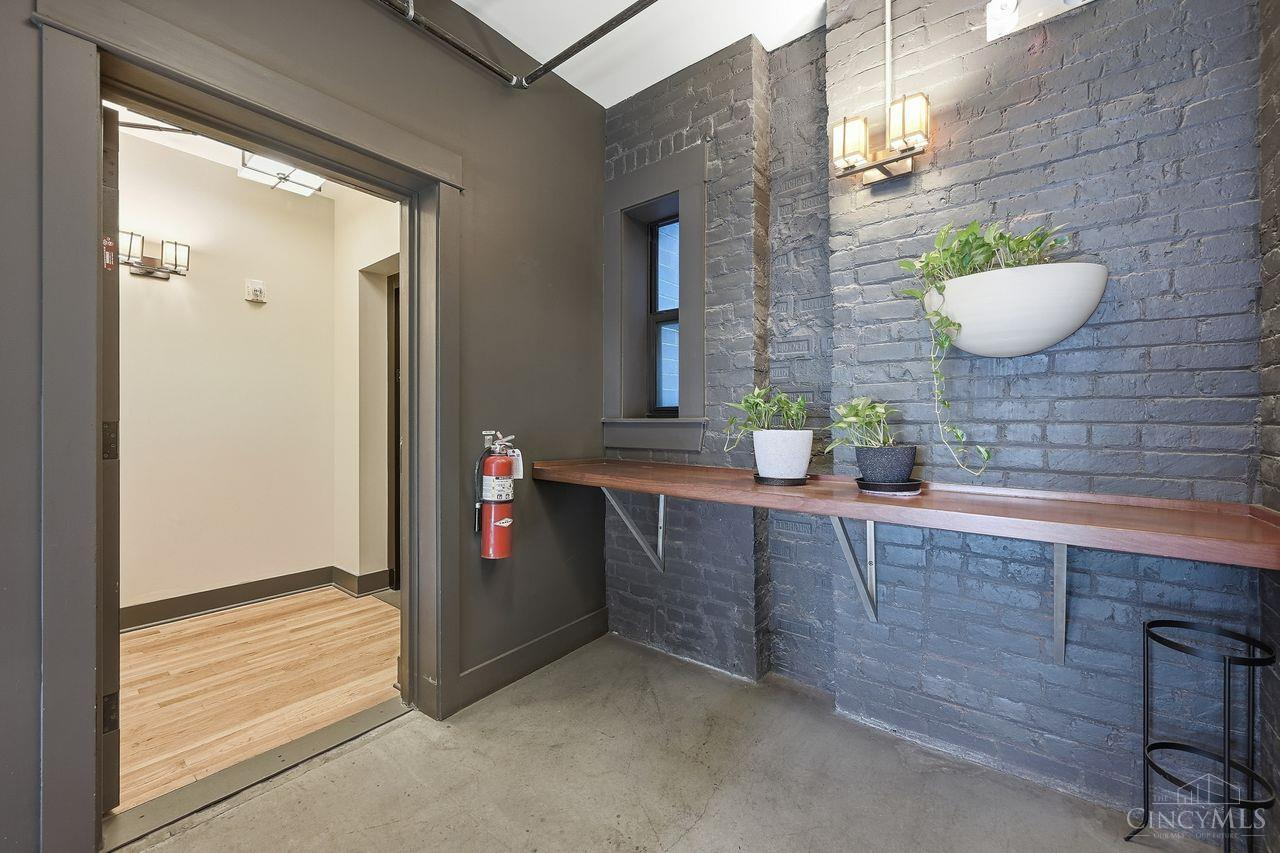 14 W Fourteenth Street 201