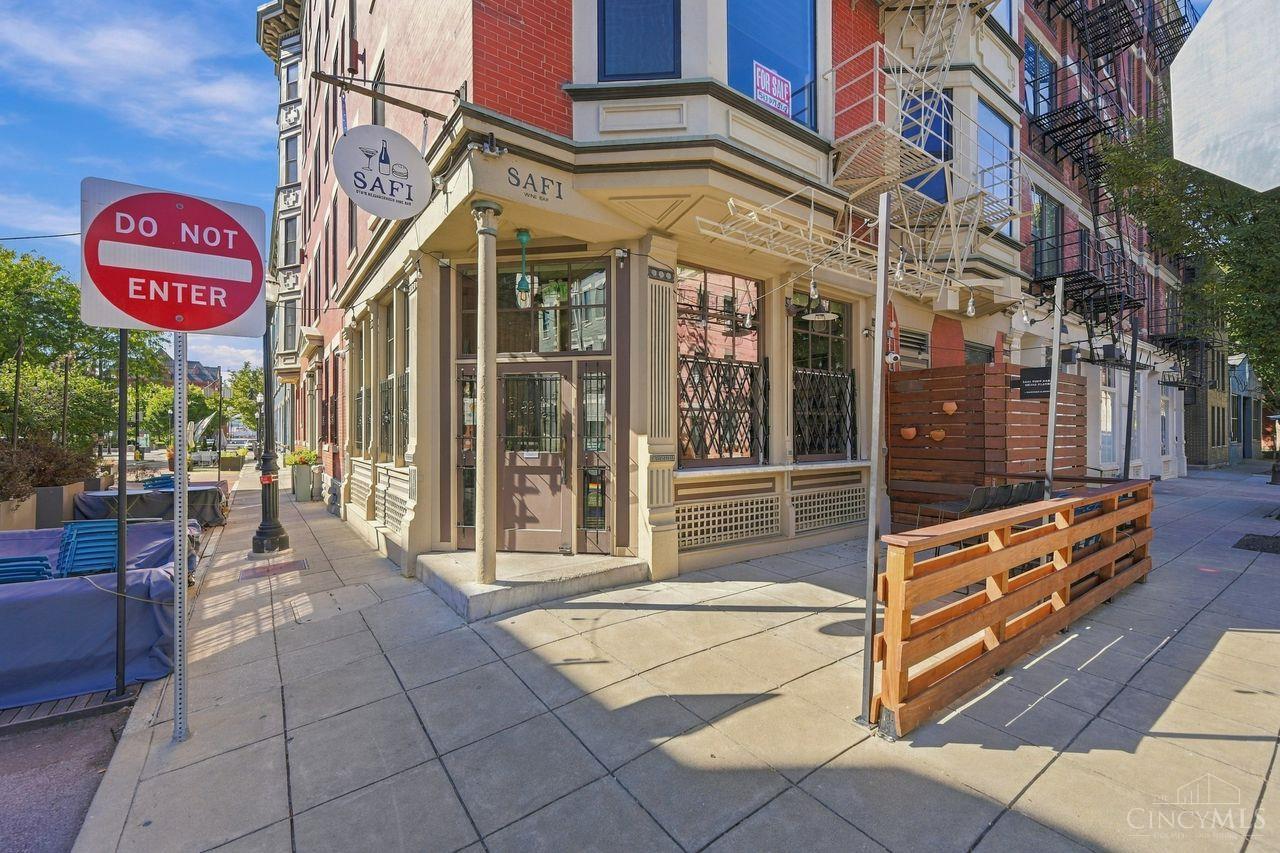 14 W Fourteenth Street 201