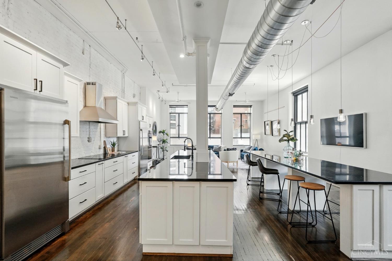 417 Vine Street #502, Cincinnati, Ohio image 1