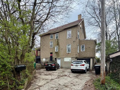 Photo of 3719 Laclede Ave, Cincinnati, OH 45205 (MLS # 1873213)