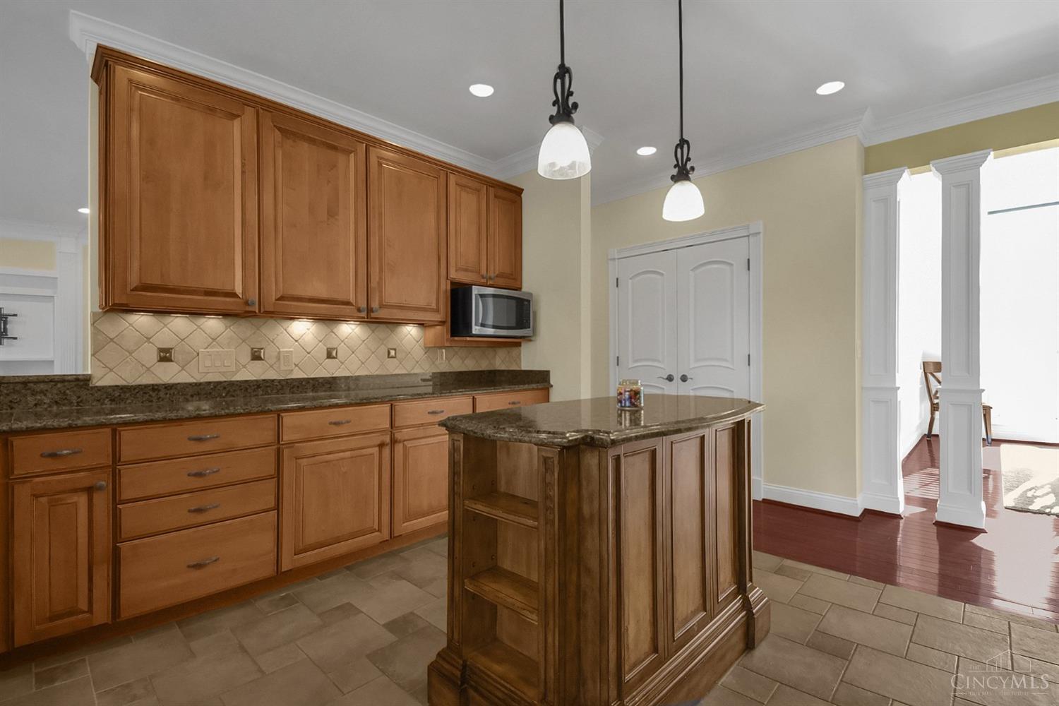 5806 Needleleaf Drive, Miami Twp, Ohio image 14