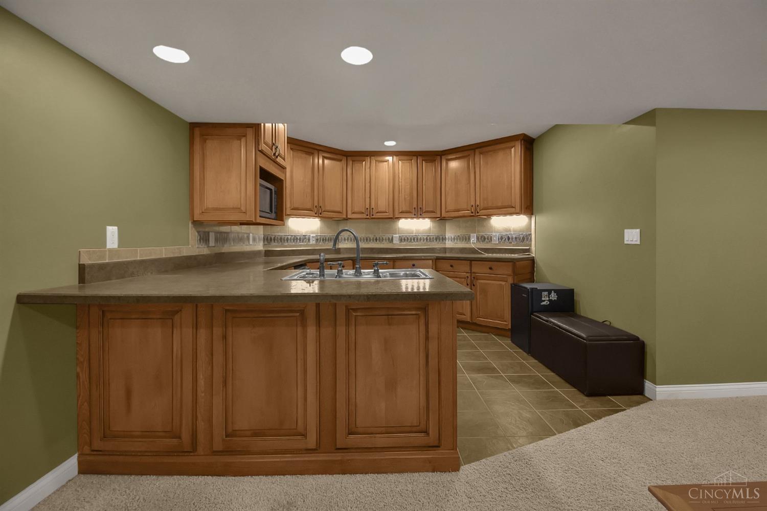 5806 Needleleaf Drive, Miami Twp, Ohio image 47